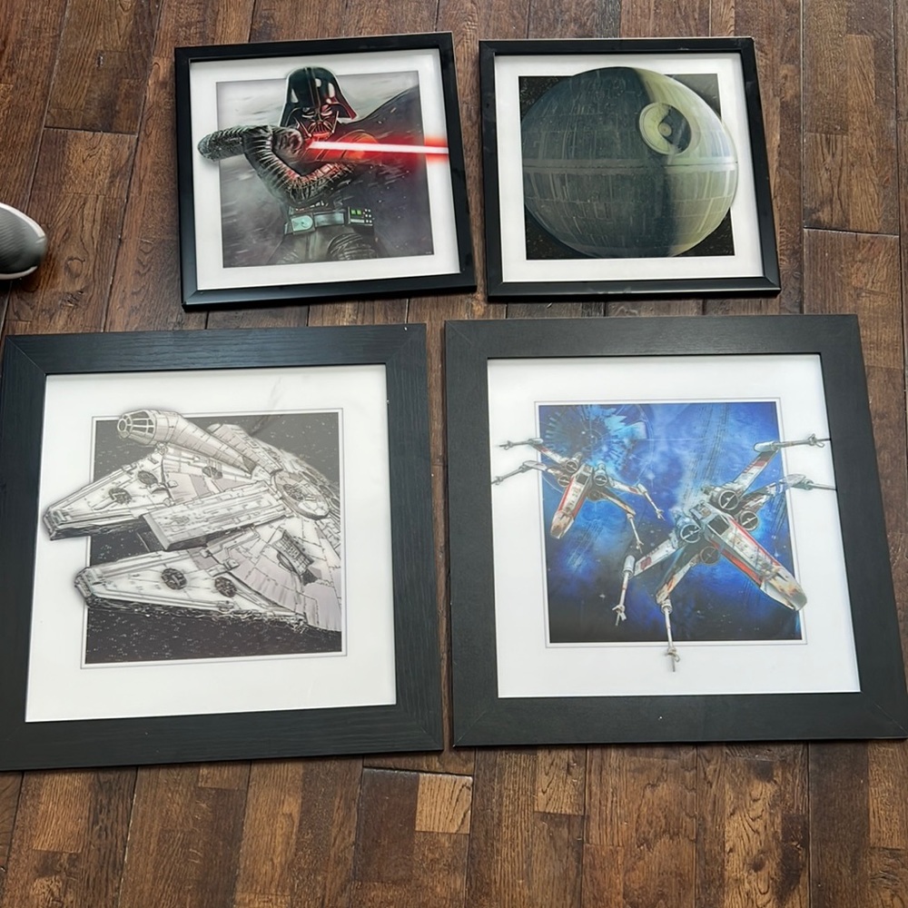 Holographic Star Wars pictures